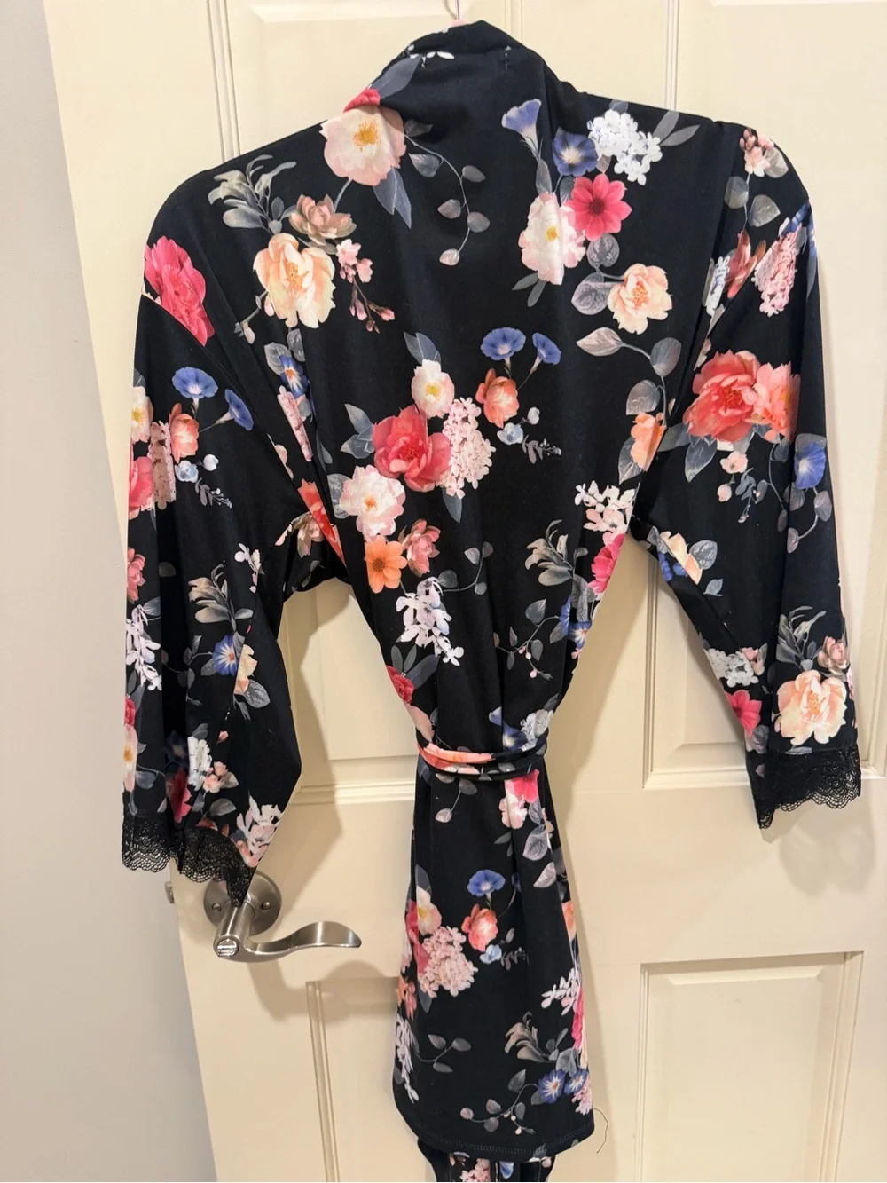 Flora Nikrooz satin kimono